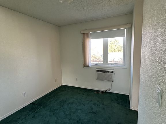 3rd image of 454 Paxon St