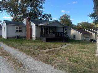 2972 E Andrew Rd, Sherman, IL 62684