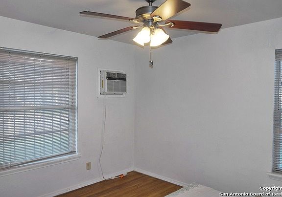 4th image of 1102 Recio St