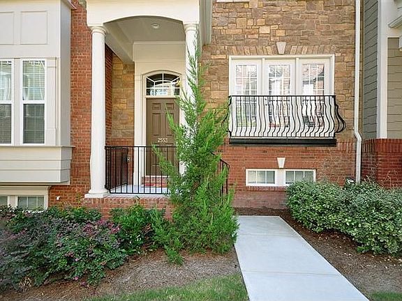 2nd image of 2553 Speer Ct SE