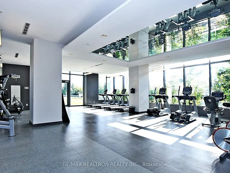 65 Oneida Cres #Penthouse 06 — Photo 37