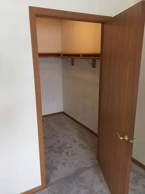 2 bed, 1.5 bath, 1800 sqft, $1,760 — Photo 4