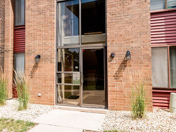 2nd image of 15724 Terrace Dr Unit 2