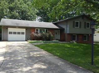 1925 Hull Rd, Vienna, VA 22182