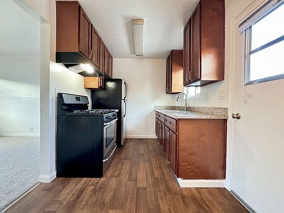 3rd image of 330 Ventura Ave APT 6