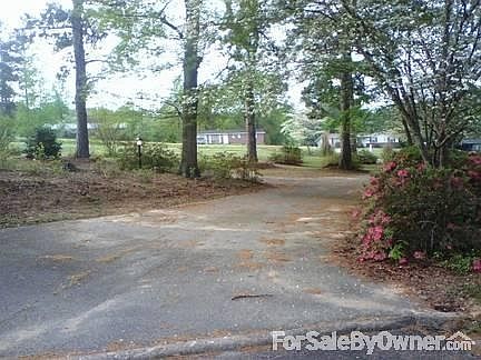 4th image of 785 E Broad St