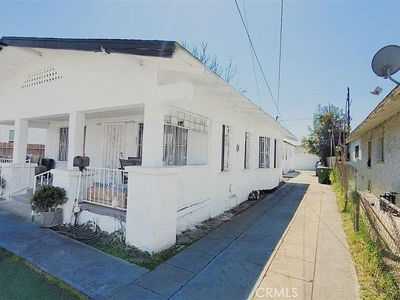 3rd image of 242 W 58th St