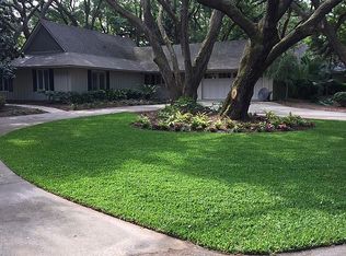 12 Robbers Row, Hilton Head Island, SC 29928