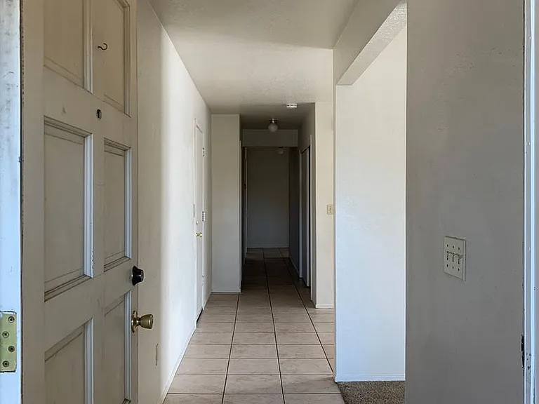 3904 Monteview Dr — Photo 7