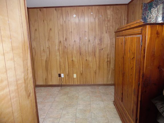 5th image of 7318 Hillcrest Dr