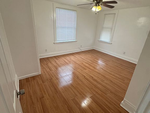 2nd image of 662 Dow Ave