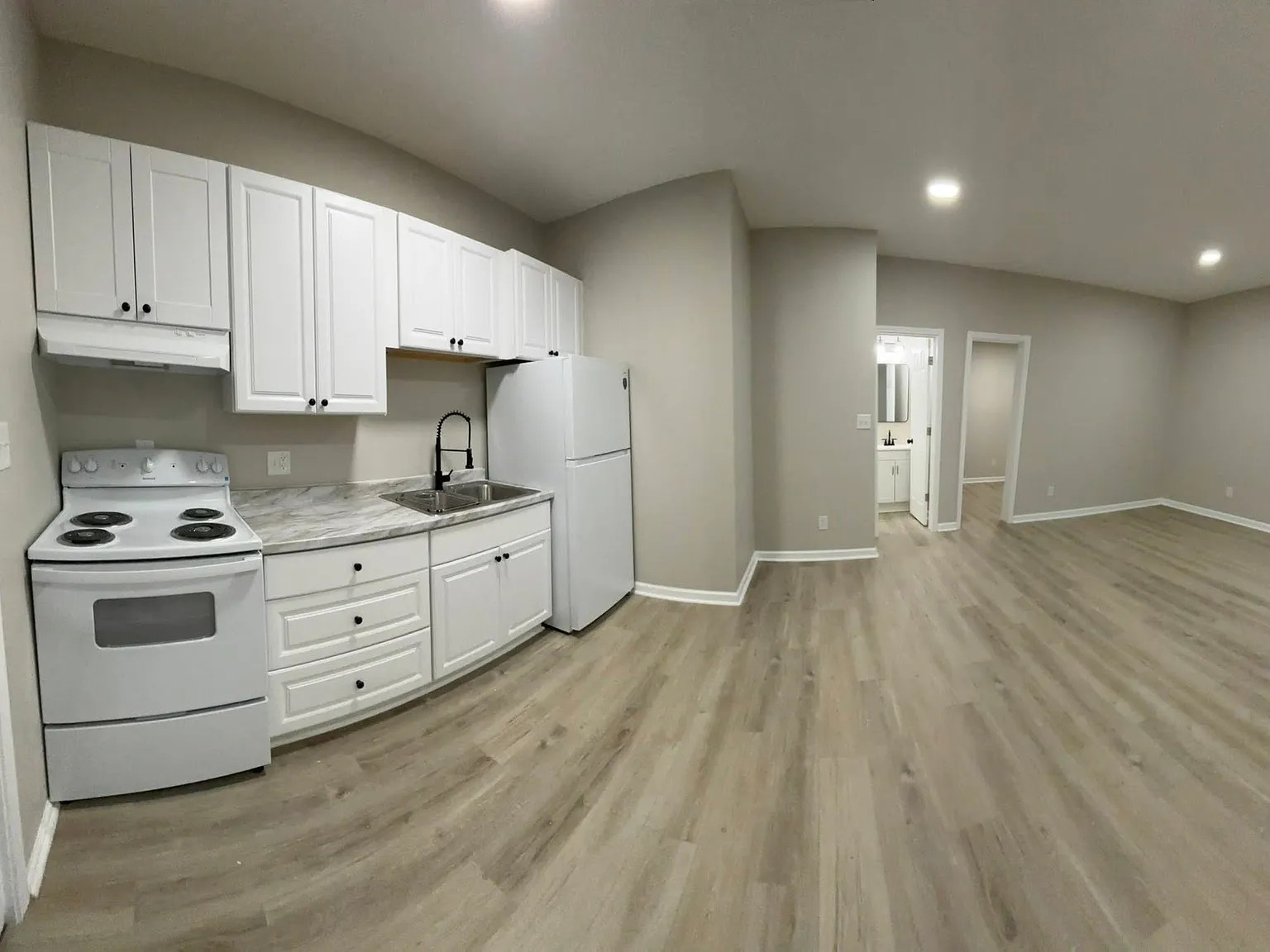 1 bed, 600 sqft, $1,250 — Photo 2