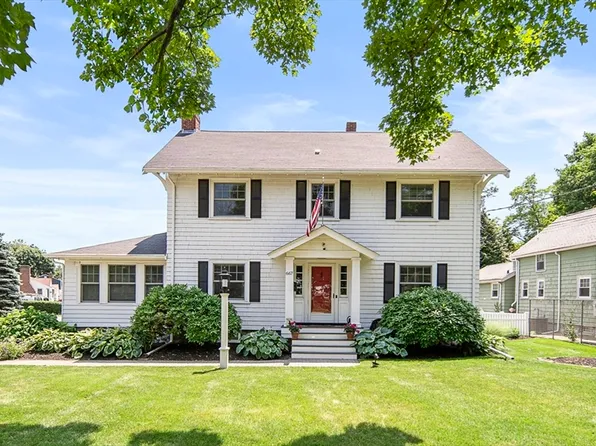 667 Salem St, Lynnfield, MA 01940