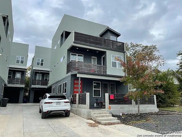 1st image of 615 Fulton Ave Unit 1