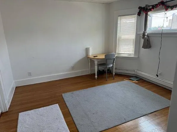 647 Anderson Avenue image 6 of 14