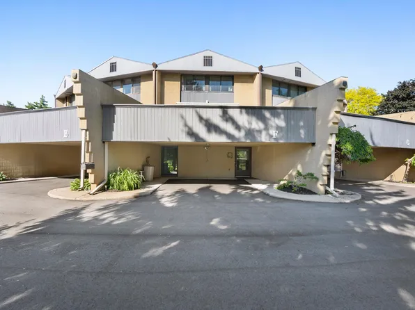4545 W Pine St, Appleton, WI 54914
