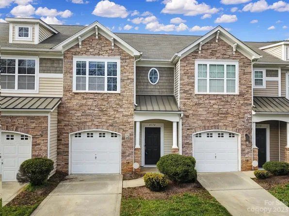 4774 Craigmoss Ln, Charlotte, NC 28278