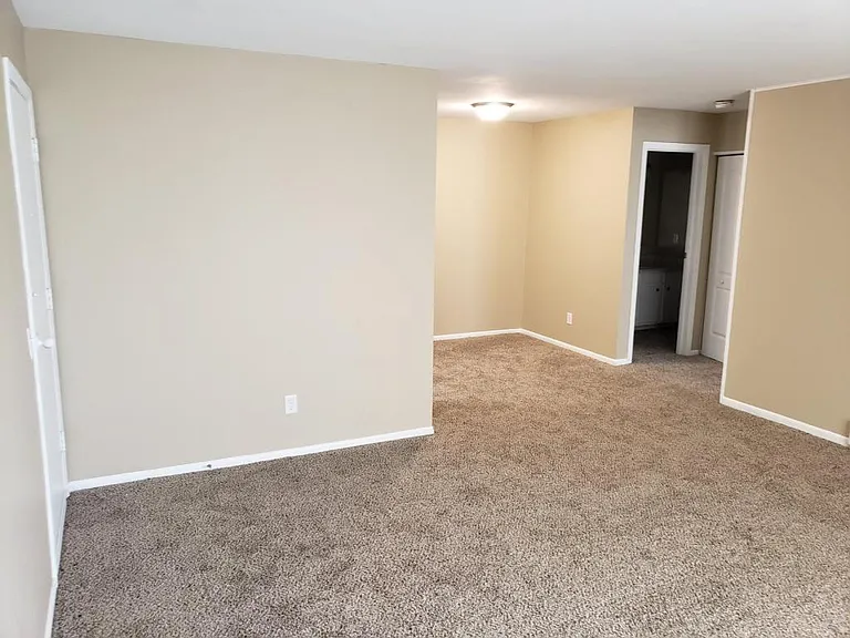 6578 Lake Rd #15 — Photo 7