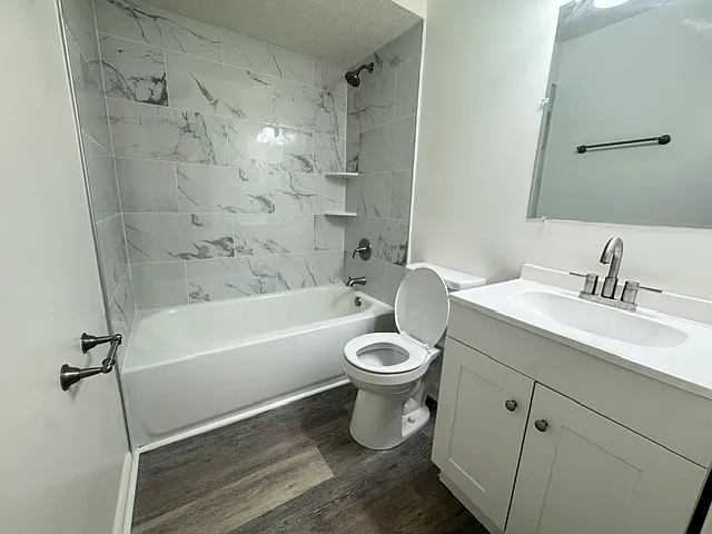 5038 Wellborn Dr — Photo 8