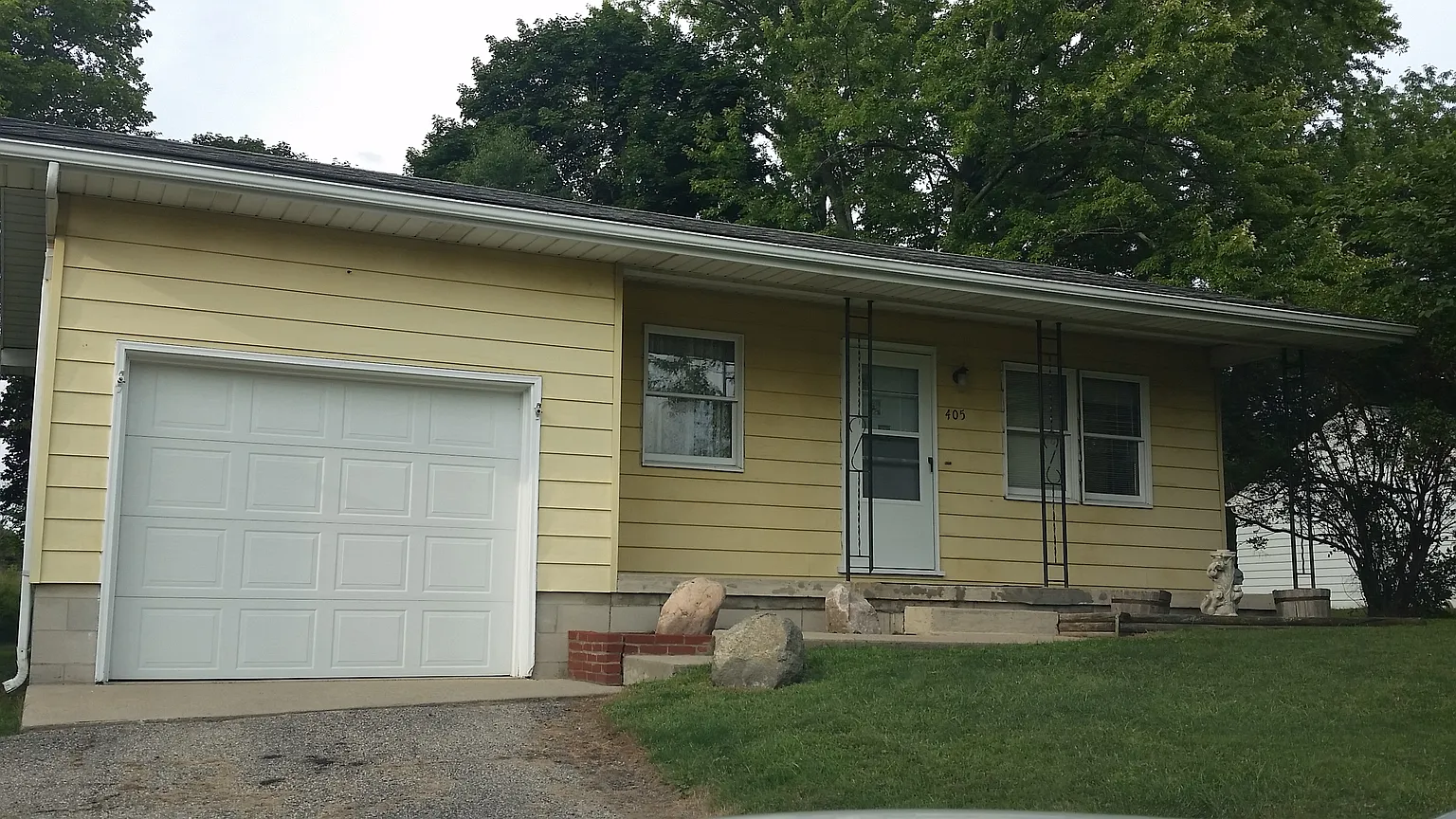 405 Belmont Ave photo 1