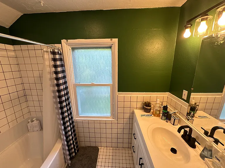 2312 Knapp St — Photo 15