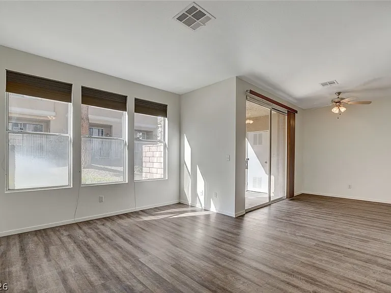 251 S Green Valley Pkwy #4213 — Photo 4