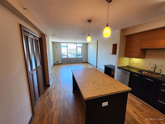 5th image of 177 Townsend St Unit 735