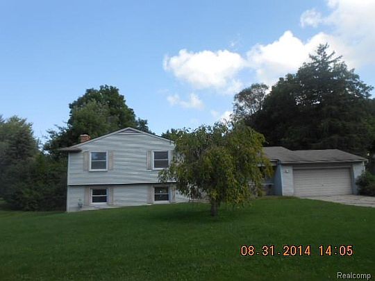 2nd image of 4009 Iverness Ln