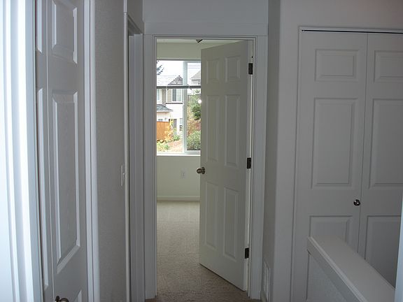 3rd image of 15411 SW Mallard Dr Suite 103