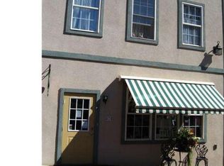 7 N Village Cir, Reinholds, PA 17569