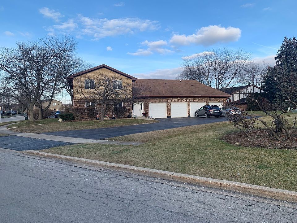 1st image of 212 Manor Dr Unit B