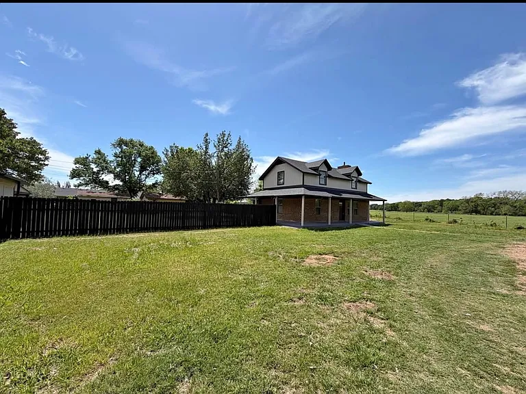 152 Riverboat Dr — Photo 5