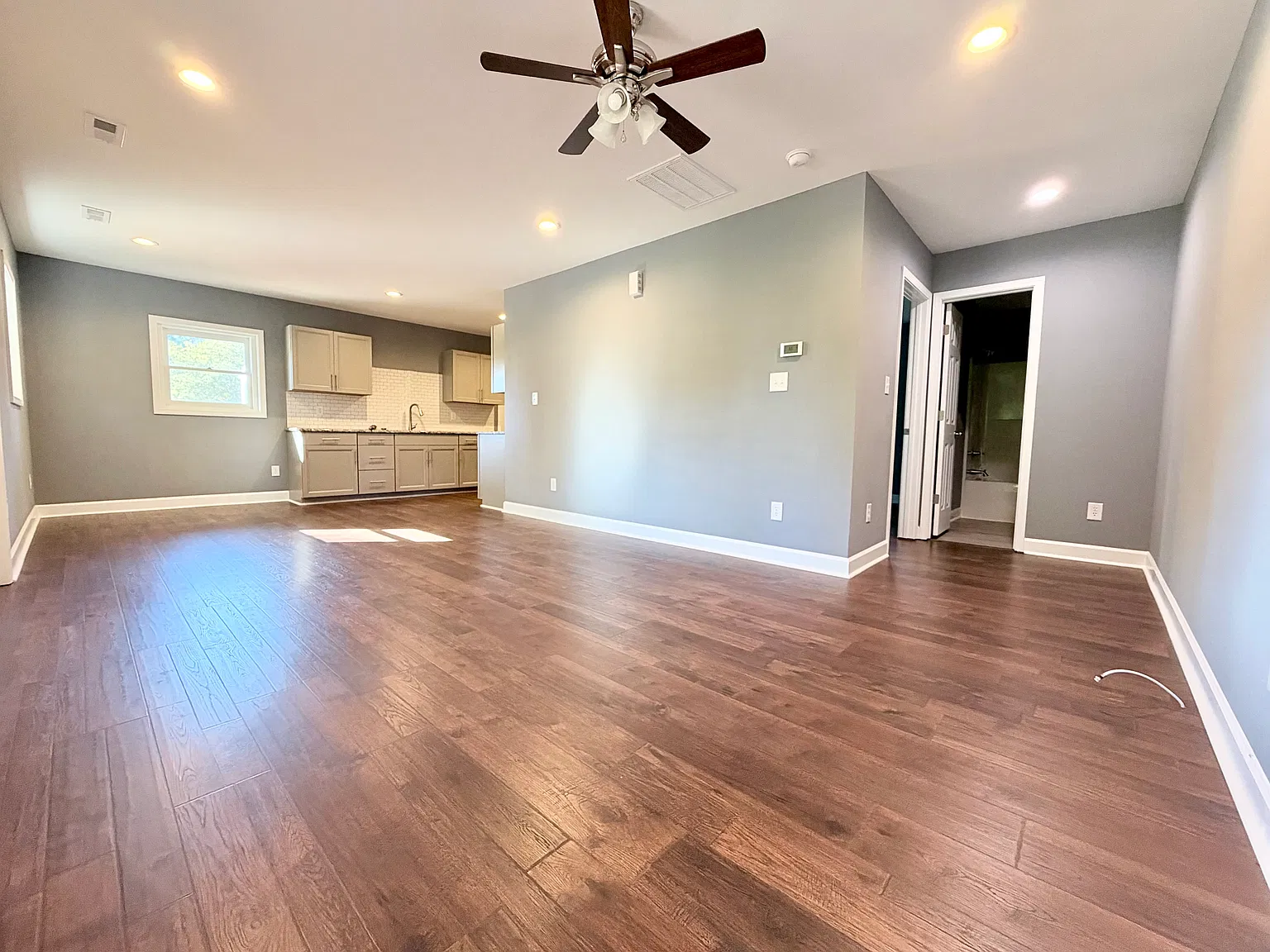 1 bed, 750 sqft, $850 — Photo 2