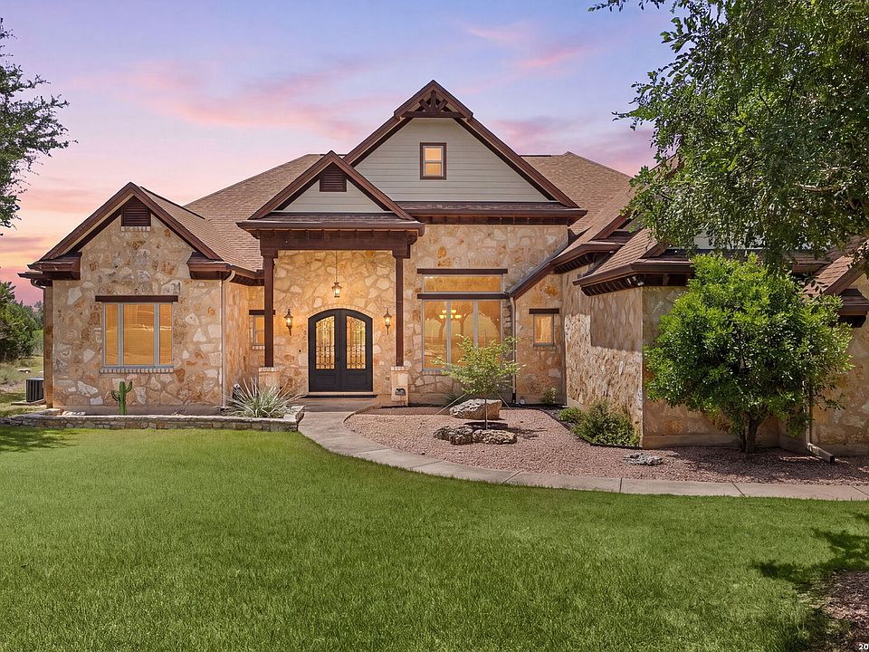 1st image of 315 HACIENDA PL