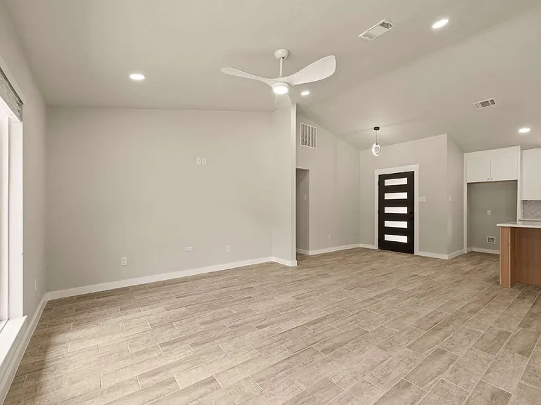 7301 Jo Will St — Photo 14