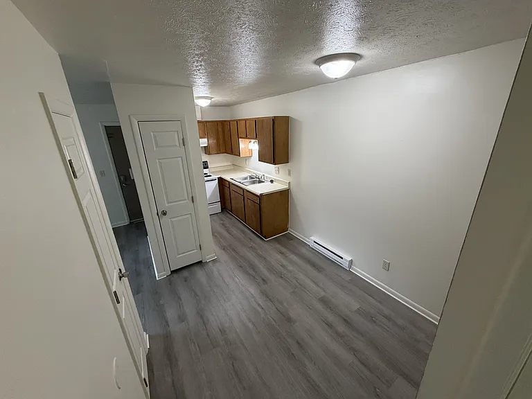 819 Mosgrove St #331 — Photo 3