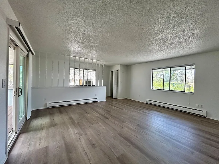1110 Centaur Cir #E — Photo 3