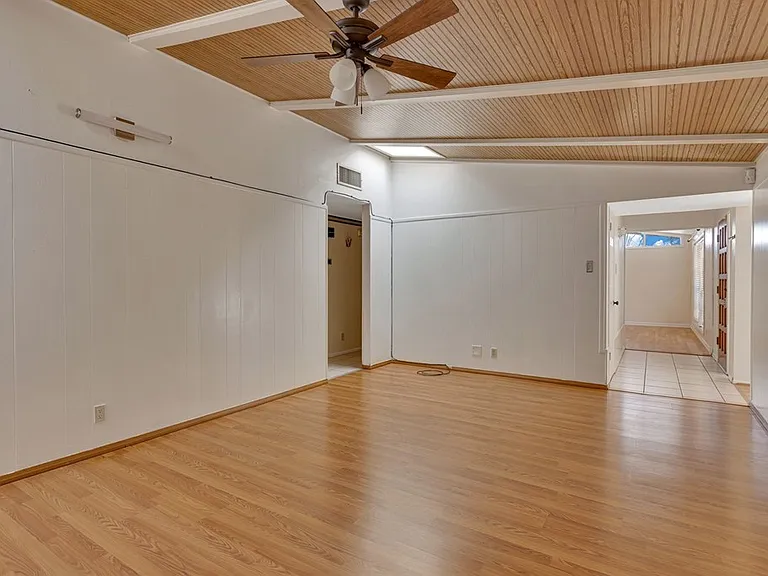 3524 W Shandon Ave — Photo 16