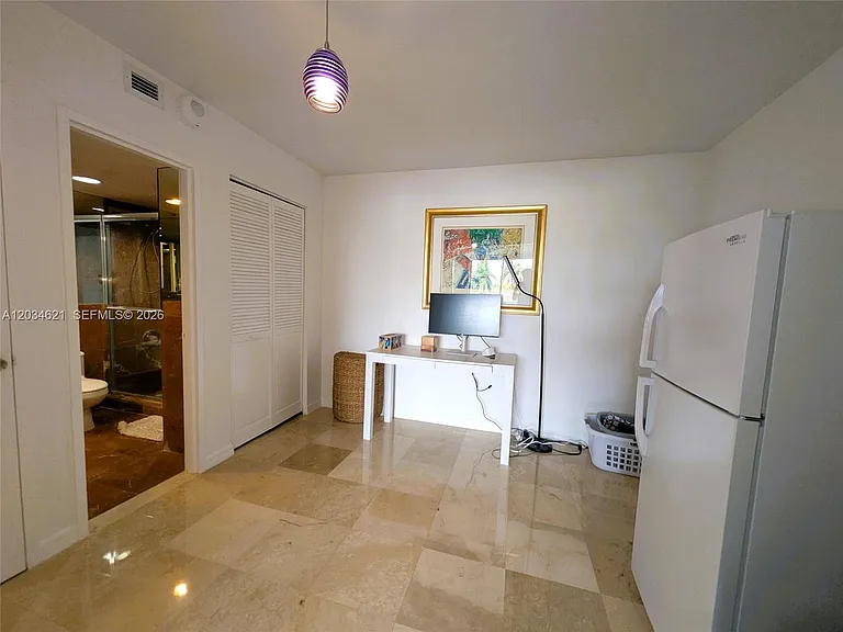 5161 Collins Ave #518 — Photo 21