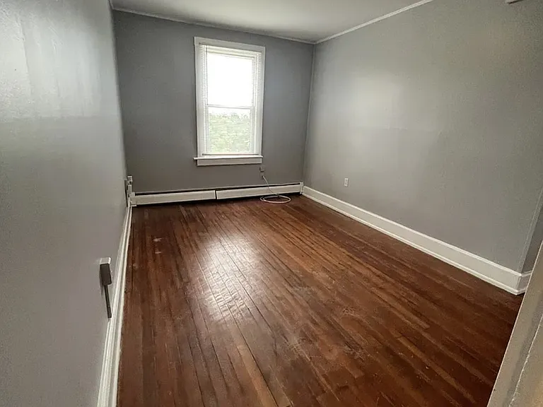 22 Green St #4 — Photo 5