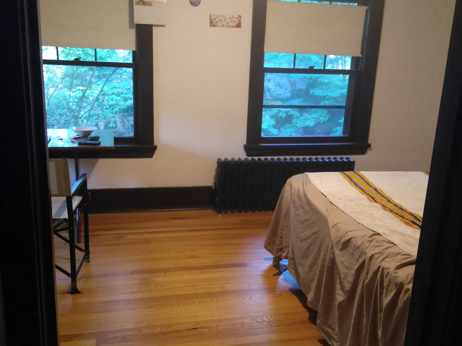 6 bed, 2250 sqft, $800 — Photo 2