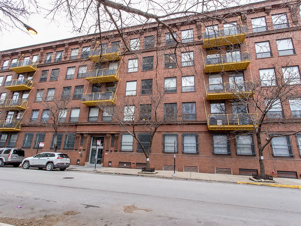 1st image of 1910 S Indiana Ave APT 620