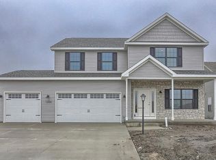 1204 Ridge Creek Rd, Savoy, IL 61874