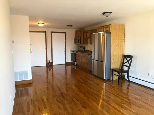 39 Cary Ave APT 16, Chelsea, MA 02150