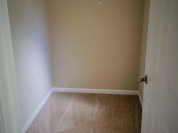 3rd image of 110 Fern Crest Dr