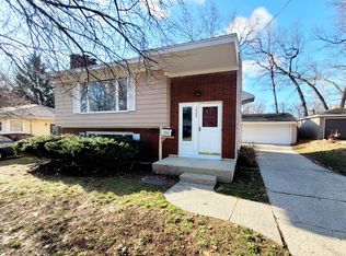 1462 Southlawn Dr SW, Wyoming, MI