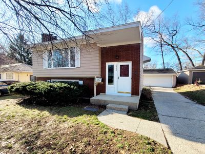 1462 Southlawn Dr SW, Wyoming, MI, 49509