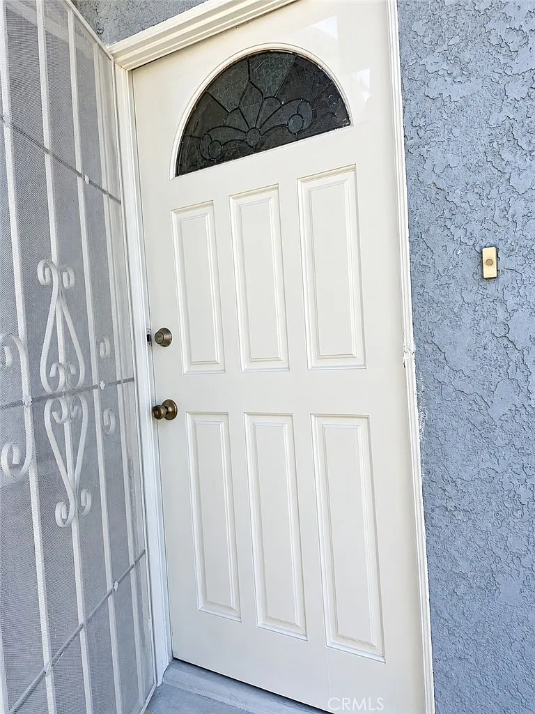 3 bed, 1337 sqft, $3,790 — Photo 4