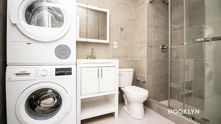 Rented by Nooklyn NYC LLC | media 32