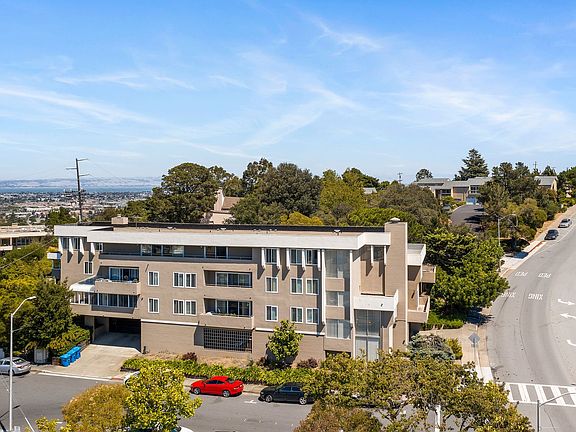 4th image of 1190 W Hillsdale Blvd #8